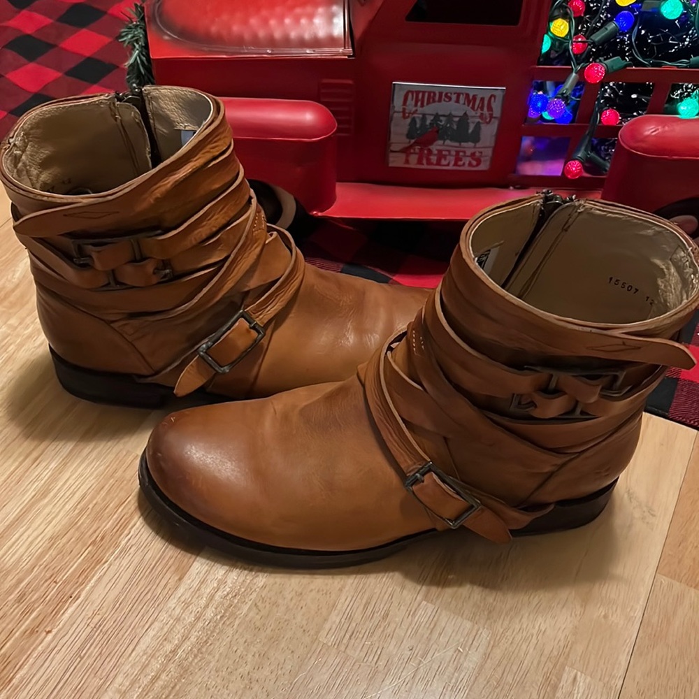 Frye boots size 9